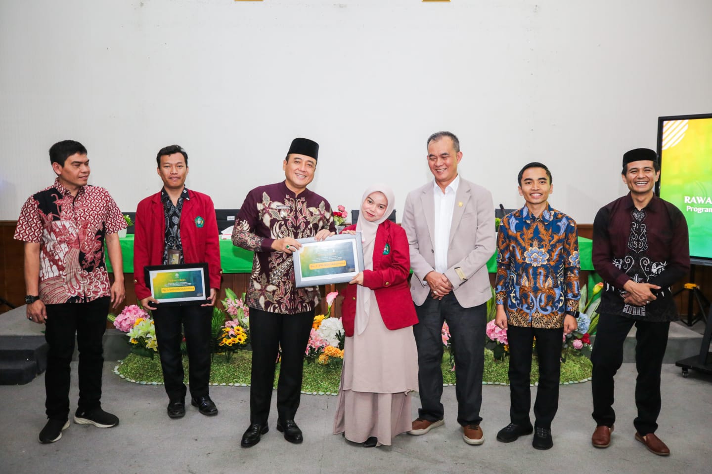 Bansos RMP Mahasiswa Resmi Disalurkan Pemkot Bandung