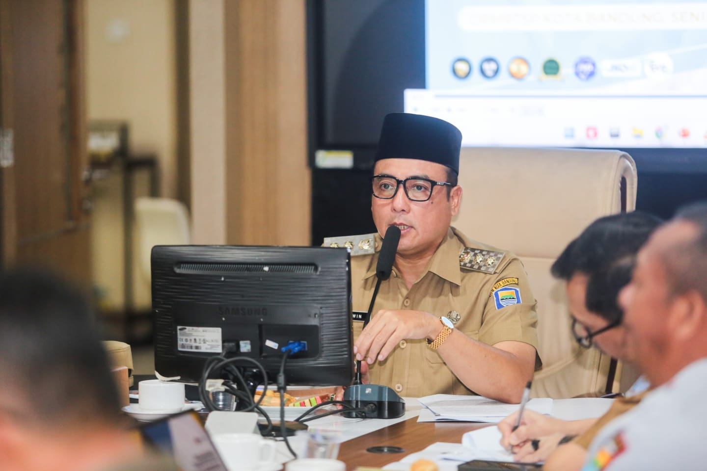 Selamat Tinggal Reklame Ilegal 