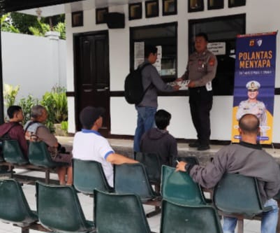 Polantas Menyapa, Samsat Cimareme Berikan Panduan Secara Langsung ke Masyarakat