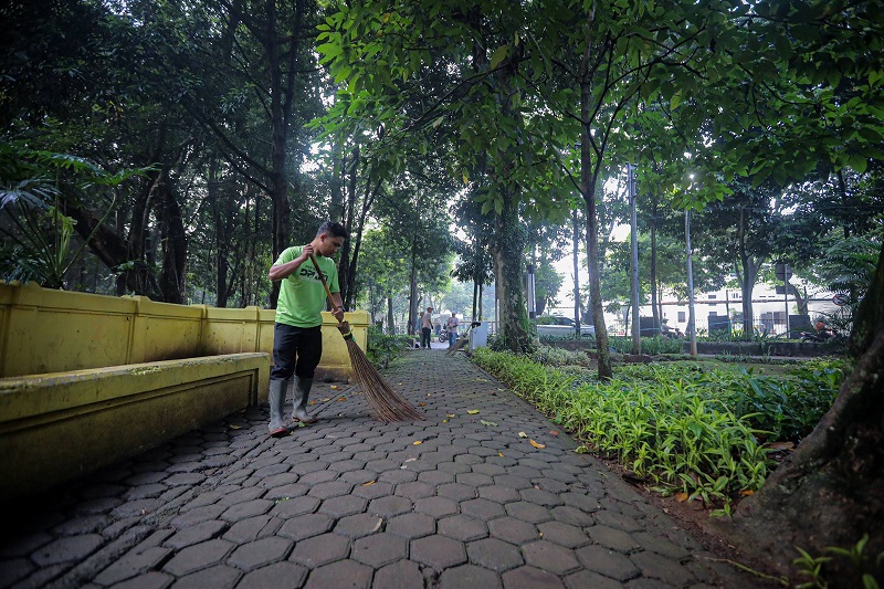 Lantik Pengurus Pelti Kota Bandung, Farhan Janji Revitalisasi Stadion Tenis Taman Maluku