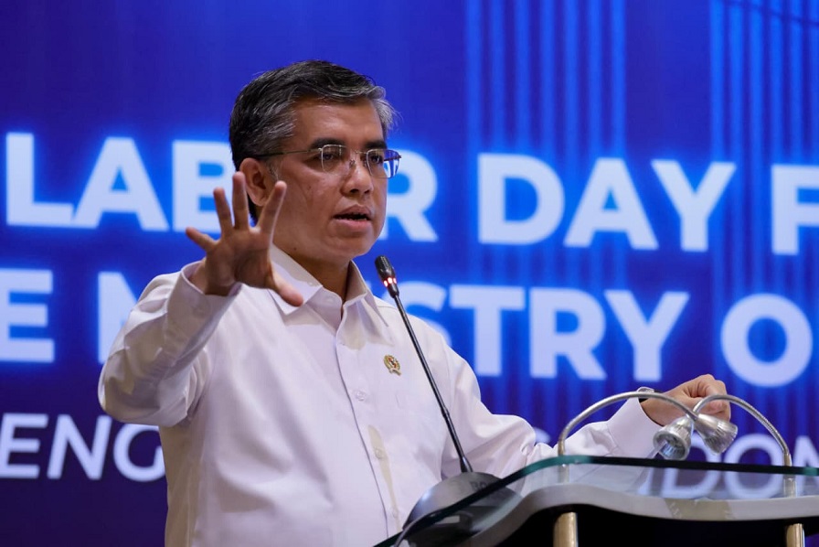 Menaker Yassierli: Perjanjian Kerja Bersama Freeport dan 3 Serikat Pekerja Harus Dikawal Serius