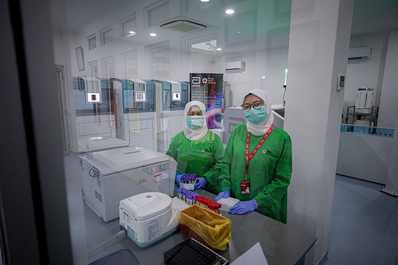 Farhan Resmikan Laboratorium GLP dan WBA PMI Kota Bandung
