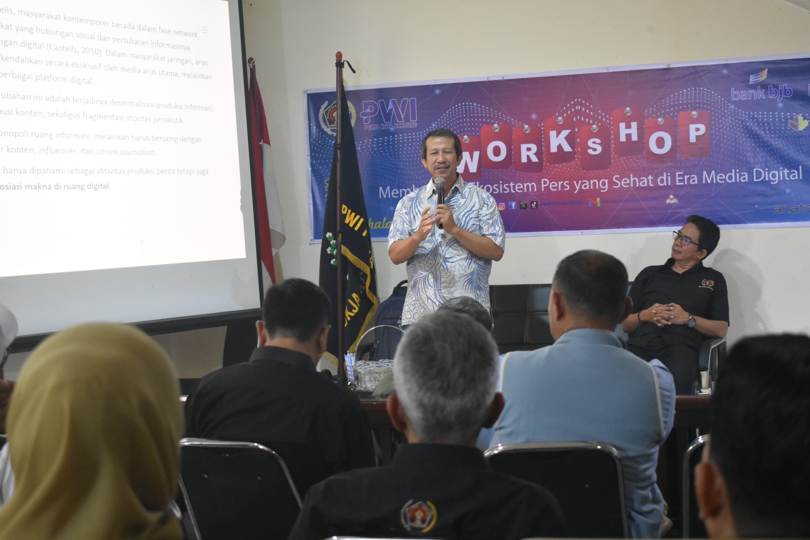 Akhiri Masa Kepengurusan Periode 2024-2026, Pokja PWI Kota Bandung Gelar Workshop dan Halalbihalal