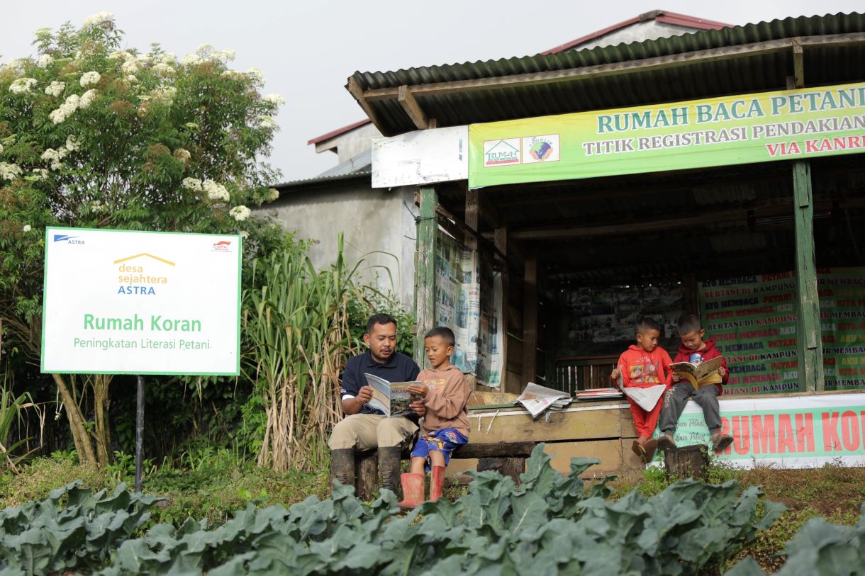 Rumah Koran Desa Sejahtera Astra Kanreapia Gowa Pusat Literasi Petani