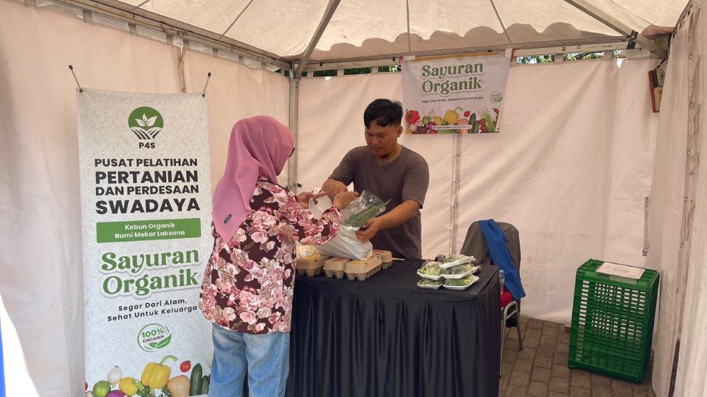 Basmut Bantu Warga Penuhi Kebutuhan Pokok dengan Harga Terjangkau