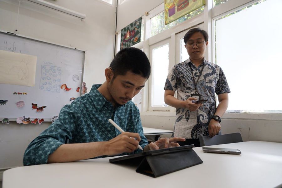 Artherapy Center Widyatama Satukan Siswa Difabel dan Mahasiswa Reguler