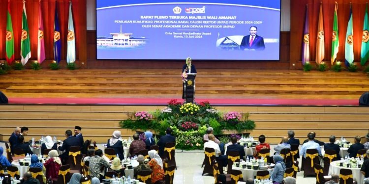 Bey Machmudin Hadiri Rapat Pleno Pemilihan Rektor Unpad Periode 2024 – 2029